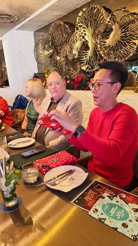 efflux_2025_2025Lunch_p6